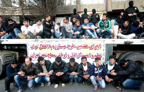 同日付マルドムサーラーリー紙より