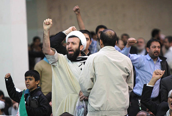 ニュースサイト「ファラールー」からの転載(http://fararu.com/files/fa/news/1391/11/22/52951_920.jpg)