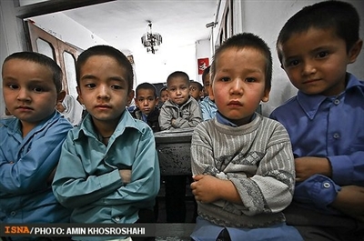 「イラン国内で学ぶ31万人の児童」(www.highcouncil-humanrights.ir 掲載記事より)