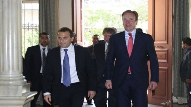 ノルウェー外相を迎えるバースィール外相