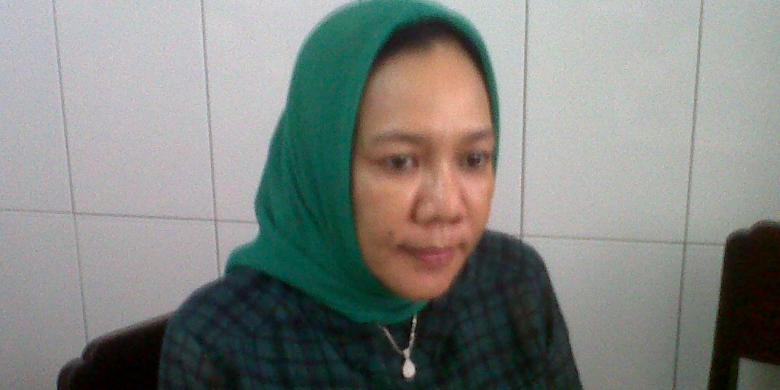 北スマトラ州のトバ湖における日本と合同の視察・調査に関する説明を行う北スマトラ州生活環境庁長官・ヒダヤティ博士(12月18日)