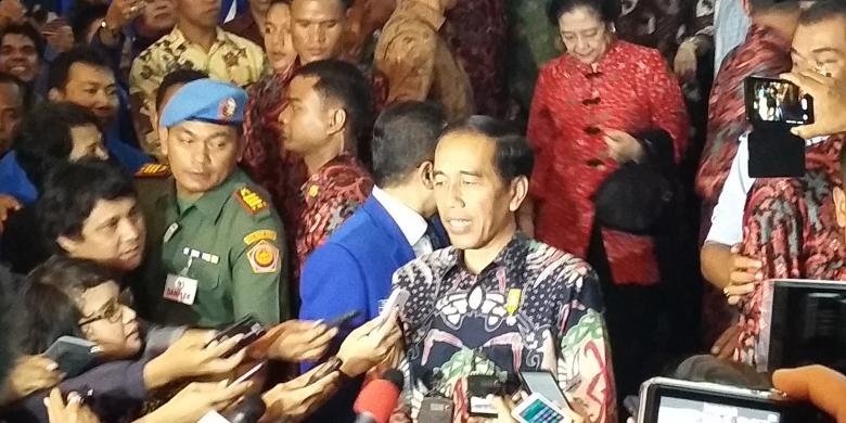 5月20日、ジム・ヨン・キム世界銀行総裁はジョコ・ウィドド大統領と会談した。キム総裁は、世界銀行は120億ドルの融資をインドネシア政府に対して行ったことを明らかにした。