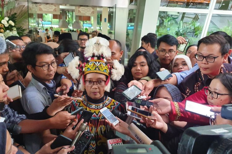 レトノ・マルスディ外相