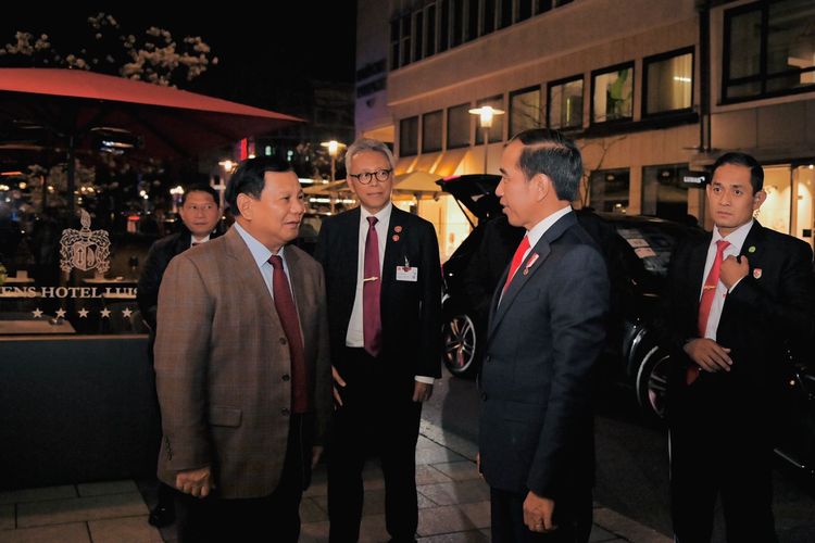 ハノーバー国際見本市を訪れたジョコ大統領とプラボウォ国防相