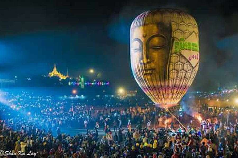 2018年に開催されたピンウールインのダザウンダイン灯明祭