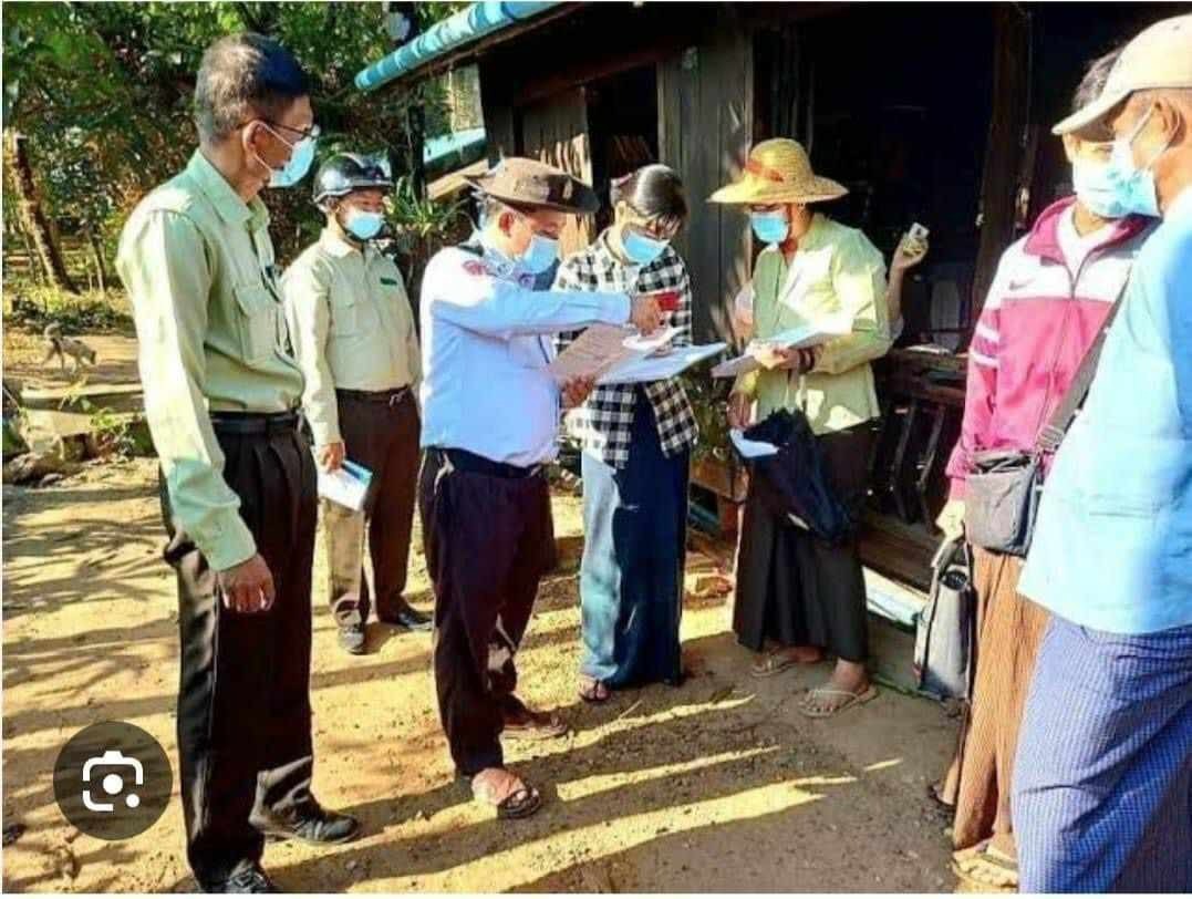 マンダレー管区パテインジー郡で徴兵制のための調査をしている団体